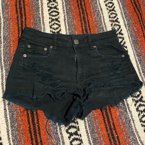 Womens American Eagle shorts - Picture 3 of 5